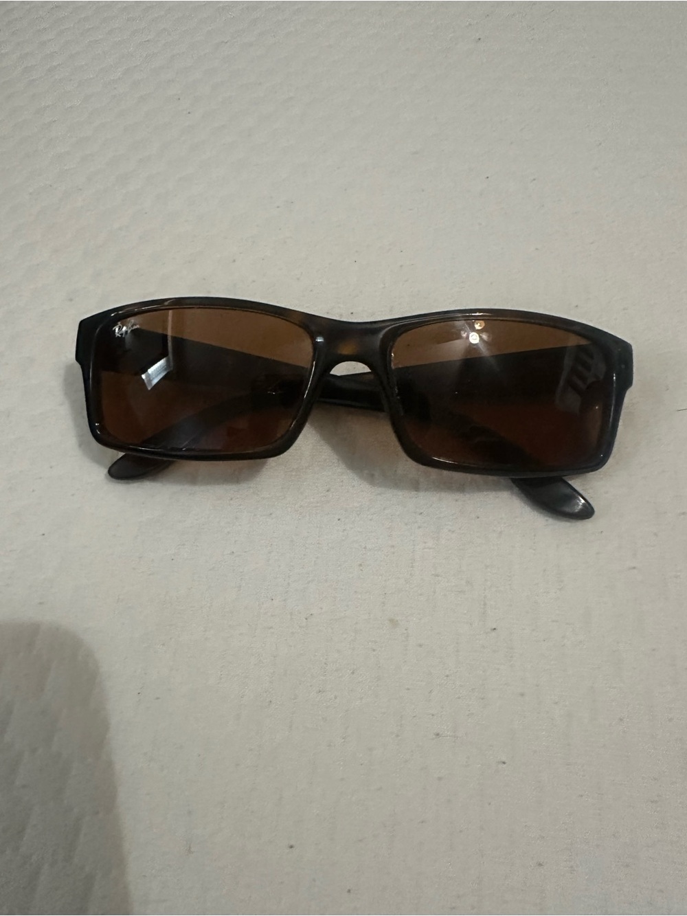 Vintage unisex Ray Ban sunglasses